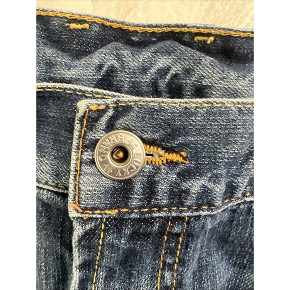 Lucky Brand Old Favorite Jean Skirt Size 12/31 Denim Frayed Hem - Picture 2 of 10